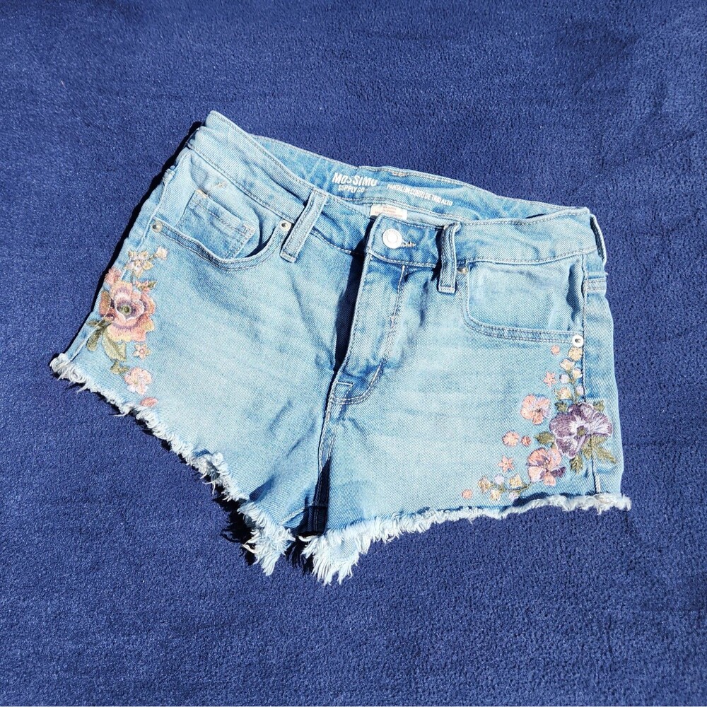 Mossimo Embroidered Flower Jean Shorts Cutoff High Waisted Boho Festival Size 2